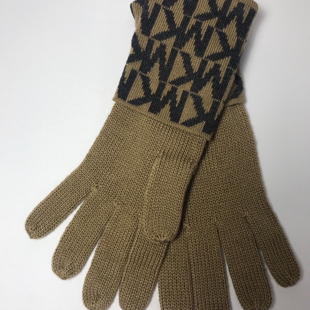 NWT MK scarf gloves head set - Picture 4 of 8